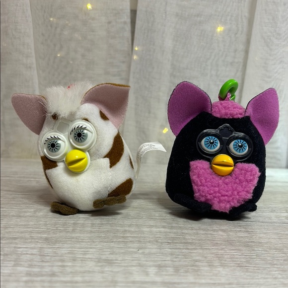 Vintage Furby Keychains - Picture 1 of 8